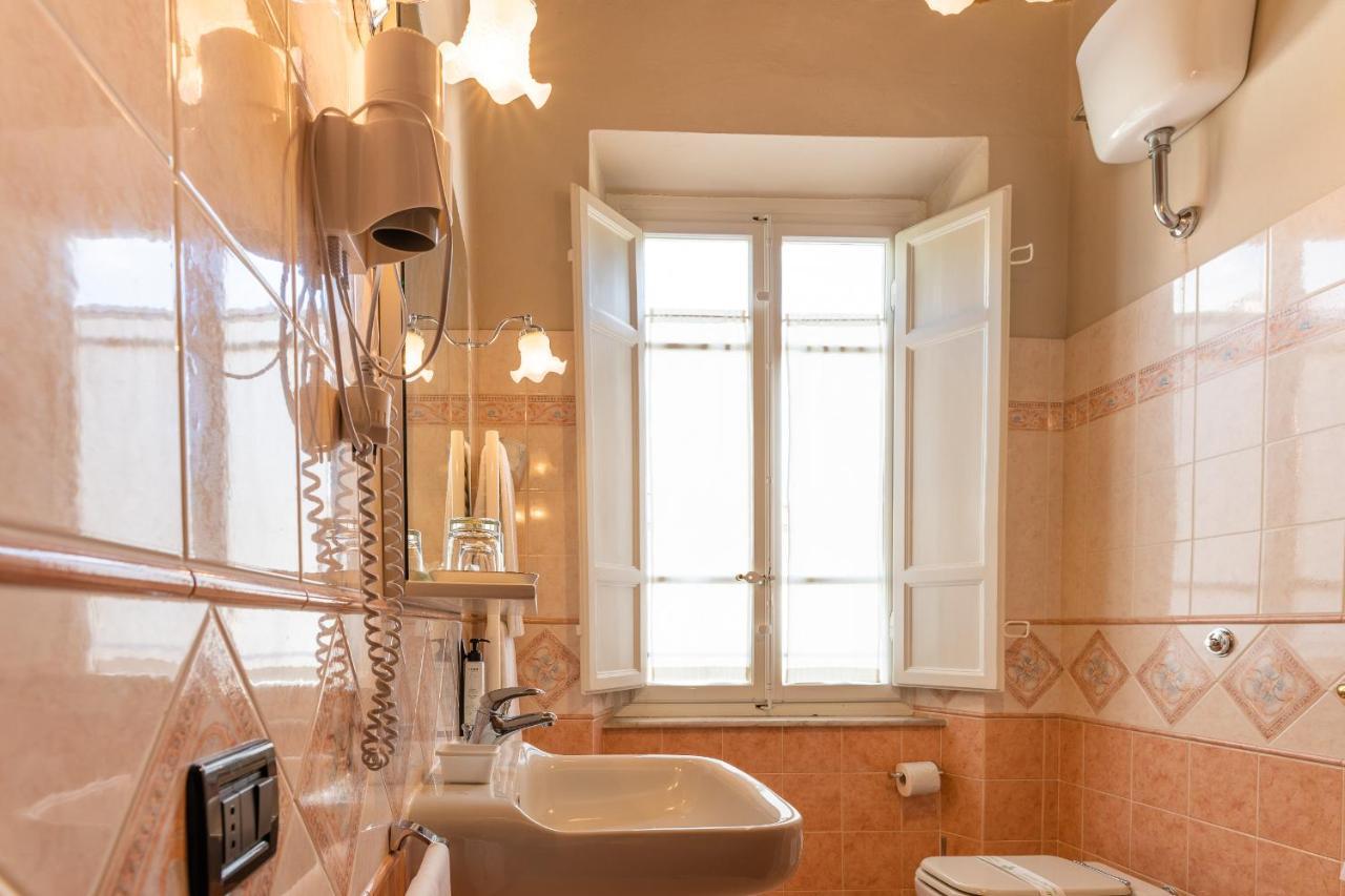 Stella Hotel Лука Екстериор снимка